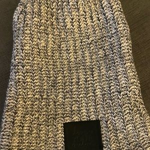 Love Your Melon classic beanie!